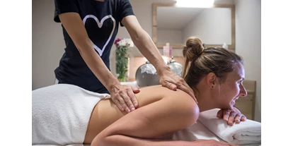 Wellnessurlaub - Oberbozen - Individuelle Massage- und Beauty Anwendungen  - Hotel das stachelburg