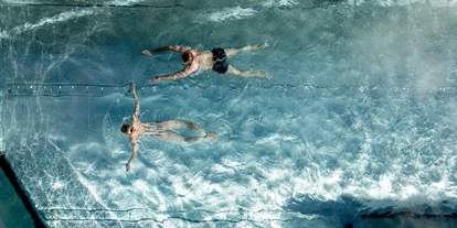Wellnessurlaub - Dorf Tirol - Summit Infinity Pool - Hotel Das Central - Alpine. Luxury. Life.
