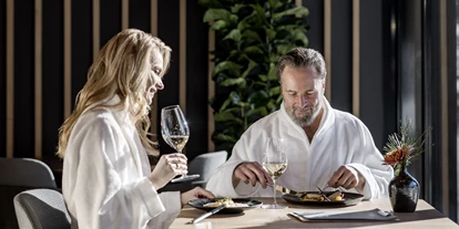 Wellnessurlaub - Dorf Tirol - Summit Bistro & Bar - Hotel Das Central - Alpine. Luxury. Life.