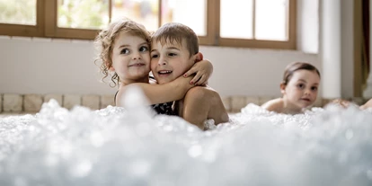 Wellnessurlaub - Dorf Tirol - Indoor Pool - Hotel Das Central - Alpine. Luxury. Life.
