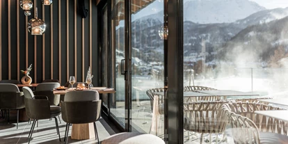 Wellnessurlaub - Dorf Tirol - Summit Bistro & Bar - Hotel Das Central - Alpine. Luxury. Life.