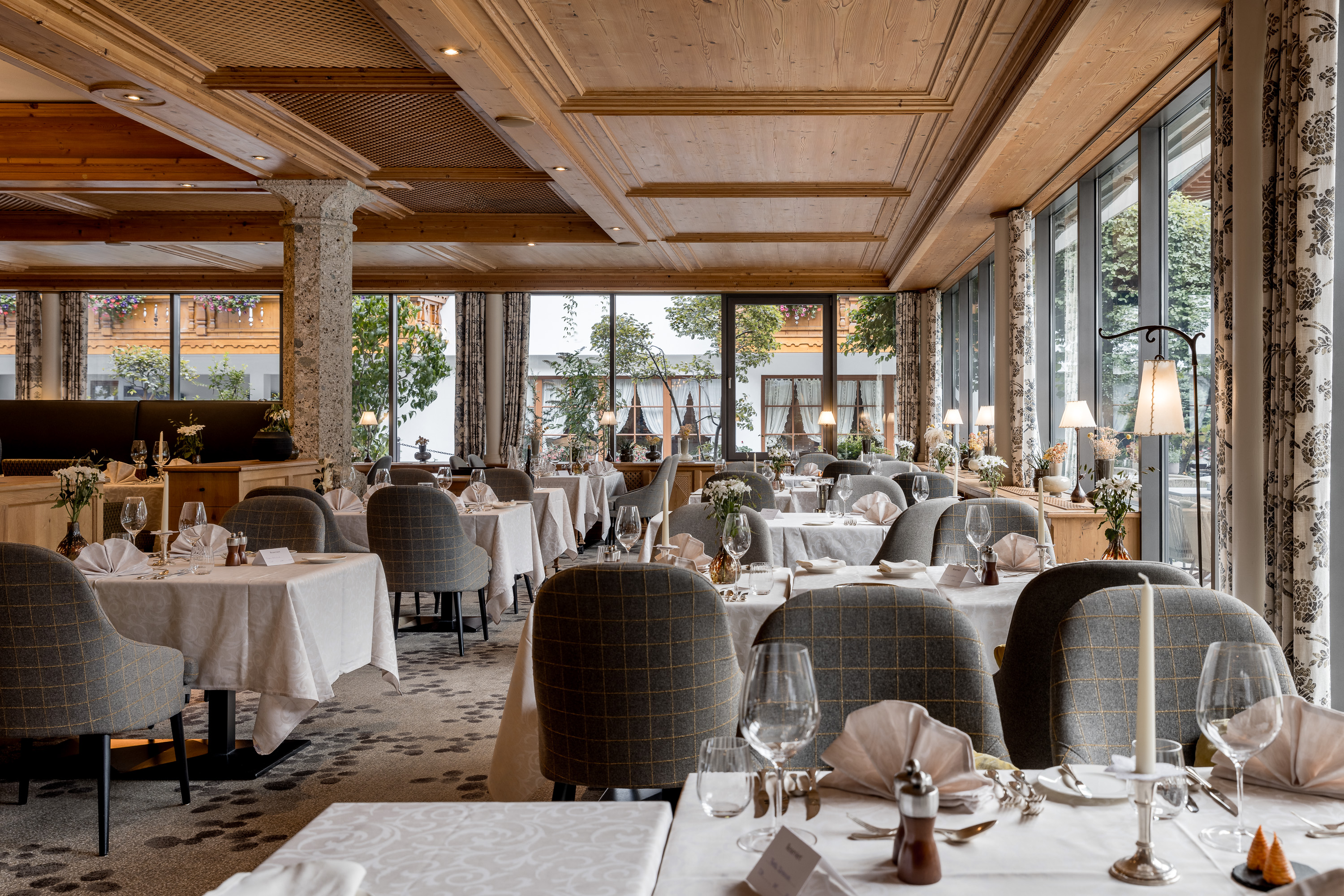 Wellnesshotel: Hotelrestaurant im Rahmen der Halbpension - Hotel Das Central - Alpine. Luxury. Life.