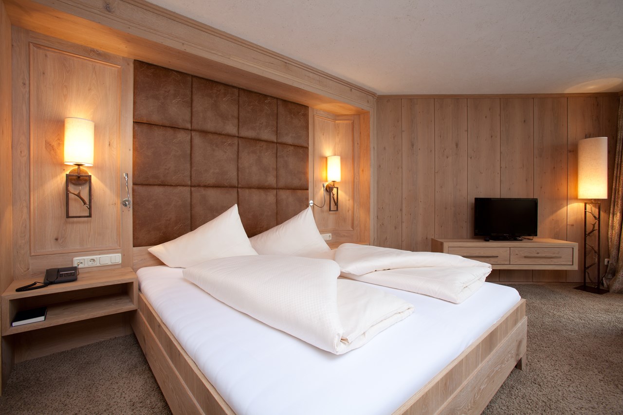 Hotel Lumberger Hof Zimmerkategorien Komfort-DZ Rot Flüh