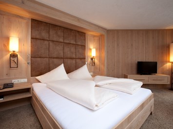 Hotel Lumberger Hof Zimmerkategorien Komfort-DZ Rot Flüh