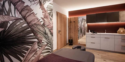 Wellnessurlaub - Babysitterservice - Behandlungsraum - Wohlfühlresort Peternhof