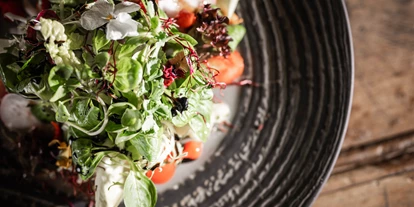 Wellnessurlaub - Babysitterservice - Salat - Wohlfühlresort Peternhof