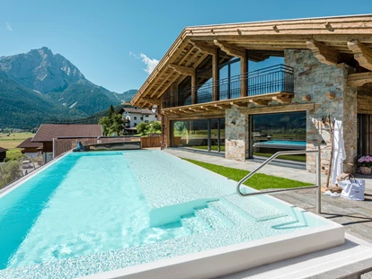 Wellnessurlaub - Fahrradverleih - Innsbruck - Saunahaus
©️ Günter Standl - Hotel Post Lermoos