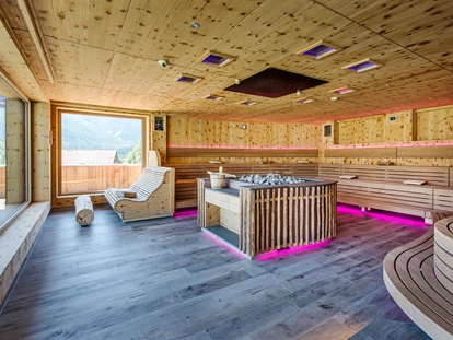 Wellnessurlaub - Fahrradverleih - Innsbruck - Zirben-Panorama-Sauna
©️ Günter Standl - Hotel Post Lermoos