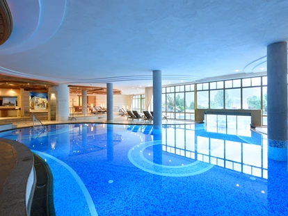 Wellnessurlaub - Fahrradverleih - Innsbruck - Innenpool - Hotel Post Lermoos