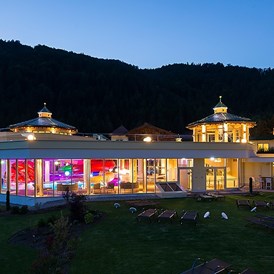 Wellnesshotel: Wassererlebniswelt von aussen - Hotel Seehof