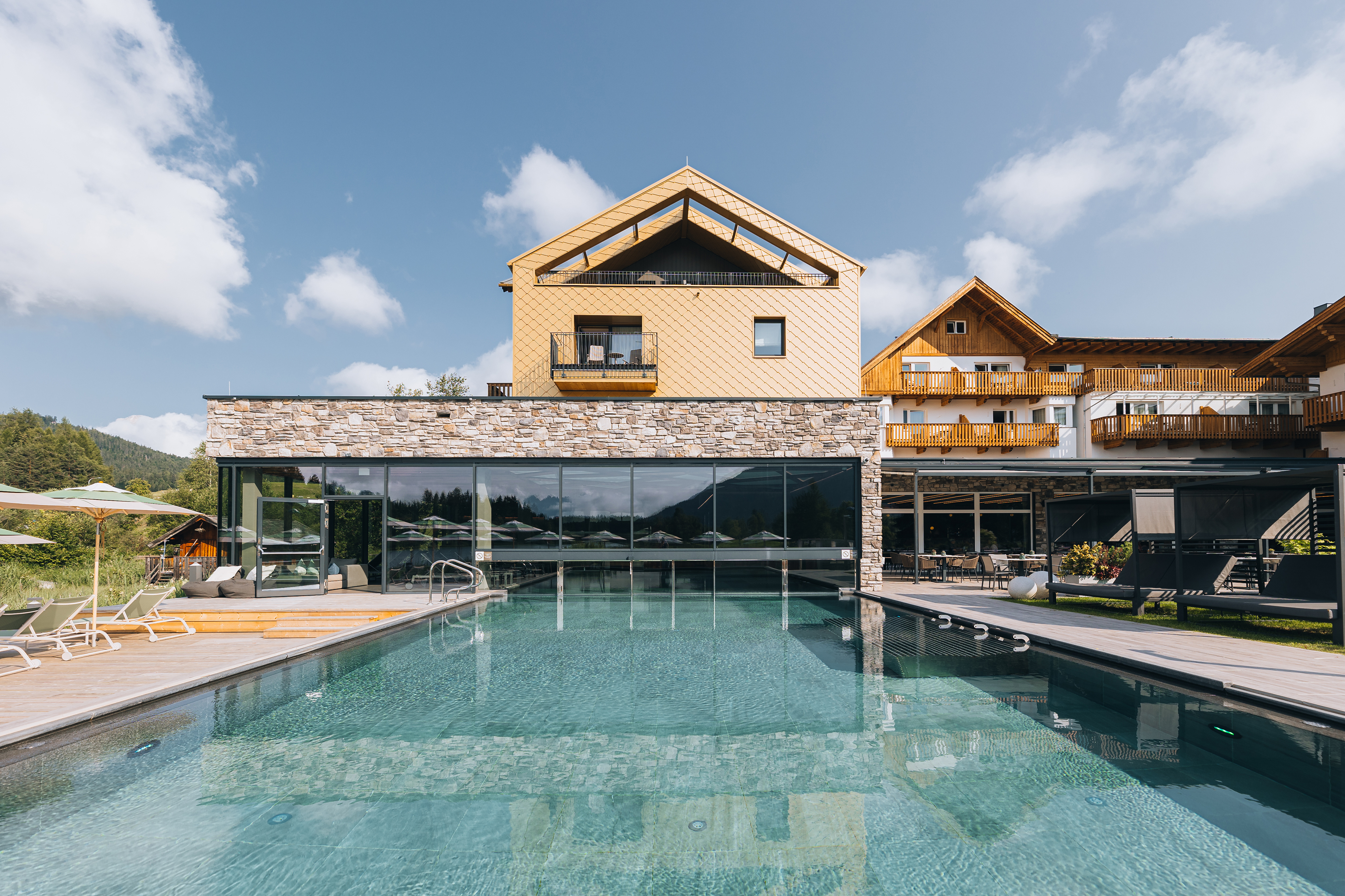 Wellnessurlaub - Adults only - Tirol - Gebäudeansicht Sommer - Hotel Seespitz****S - Adults & Residents Only