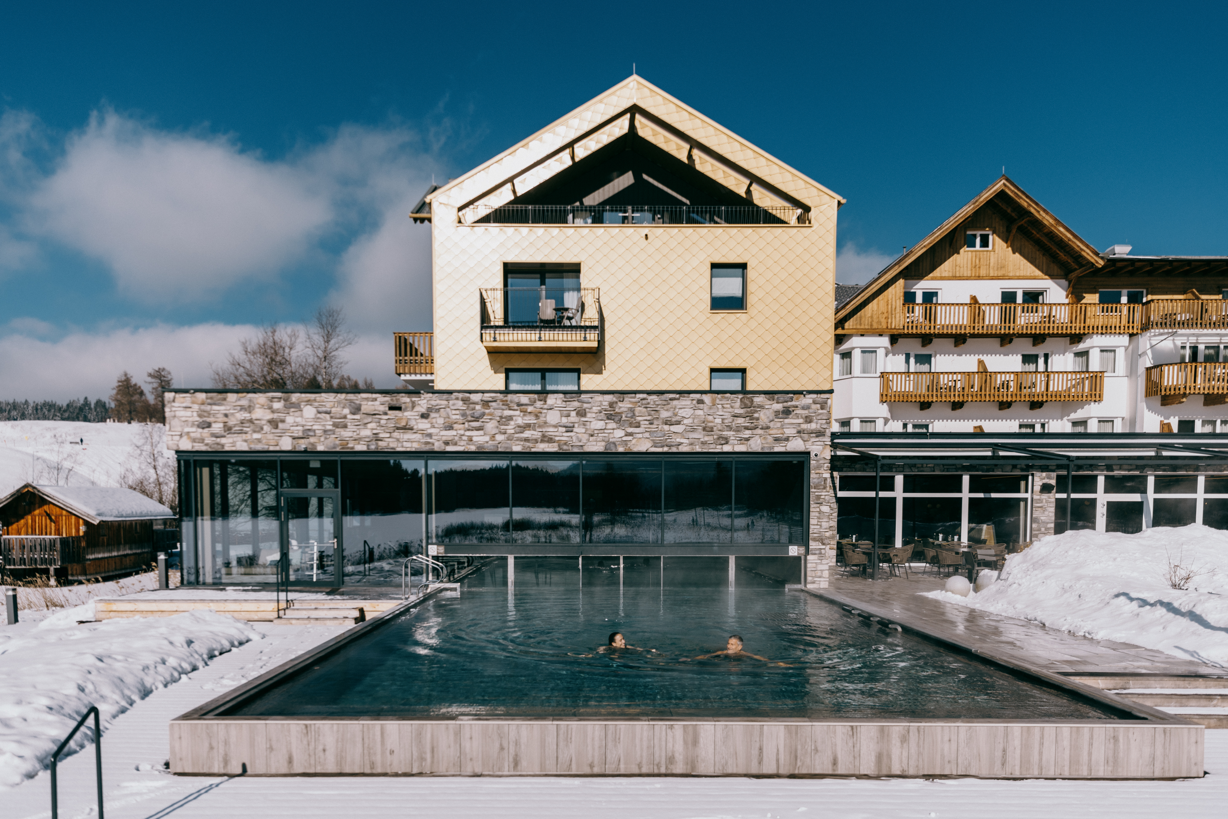 Wellnesshotel: Gebäudeansicht Winter - Hotel Seespitz****S - Adults & Residents Only - Hotel | Umgebung