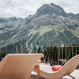 Wellnesshotel: Panorama Terrasse  - Hotel Goldener Berg - Your Mountain Selfcare Resort