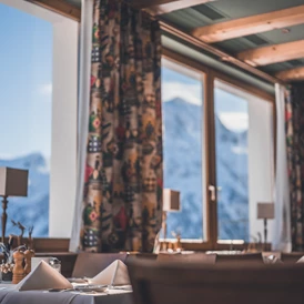 Wellnesshotel: Panorama Restaurant - Hotel Goldener Berg - Your Mountain Selfcare Resort