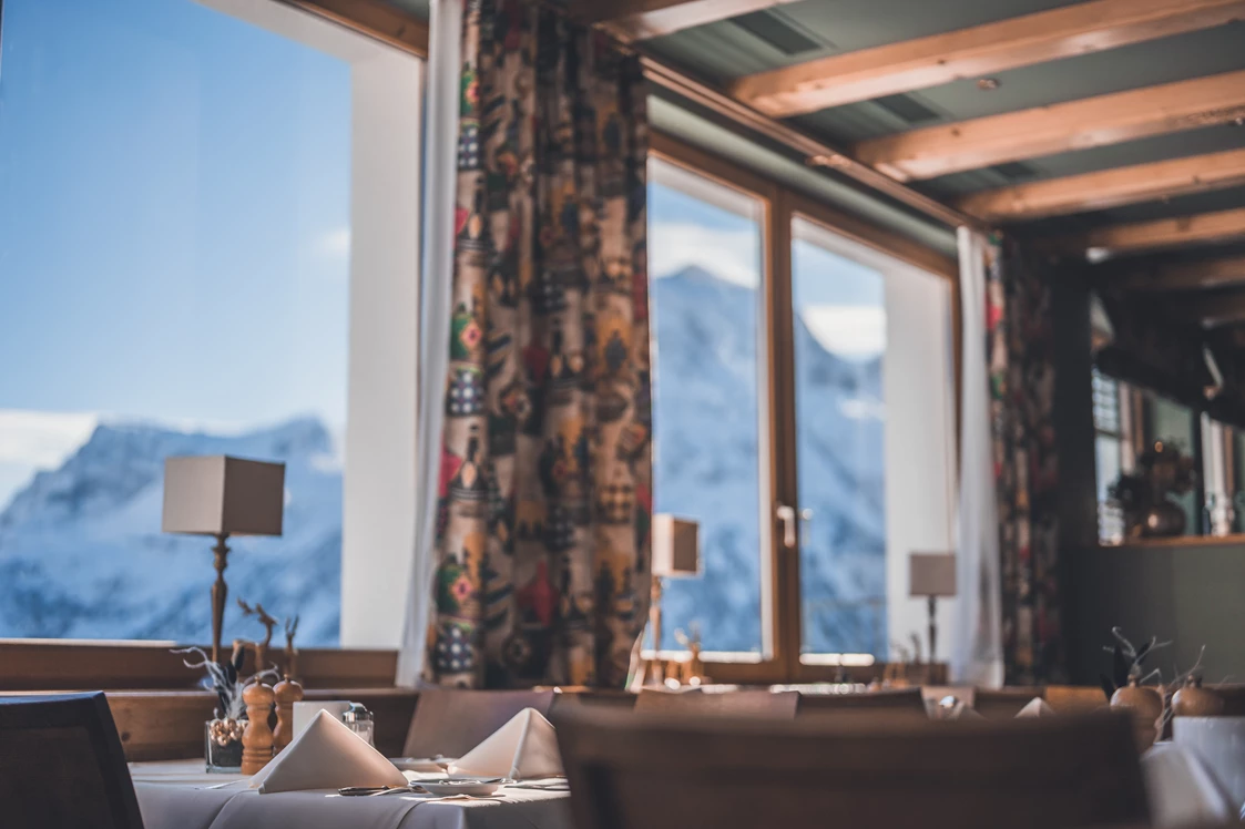 Wellnesshotel: Panorama Restaurant - Hotel Goldener Berg - Your Mountain Selfcare Resort
