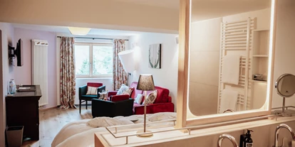 Wellnessurlaub - Babysitterservice - Zimmer im Boho Stil  - Hotel Goldener Berg - Your Mountain Selfcare Resort