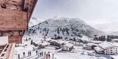 Wellnessurlaub - Babysitterservice - Aussicht Zimmer Winter - Hotel Goldener Berg - Your Mountain Selfcare Resort