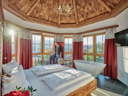 Wellnessurlaub - Finnische Sauna - Saldenburg - Turmsuite - Wellness & Naturhotel Tonihof****S