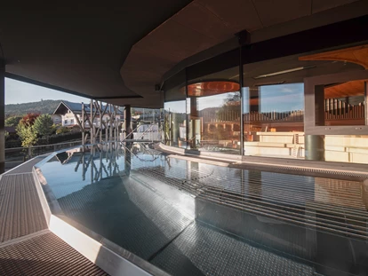 Wellnessurlaub - Finnische Sauna - Saldenburg - FFK SKYwhirlpool - Wellness & Naturhotel Tonihof****S