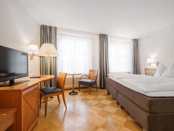 BLUME. Baden Hotel & Restaurant Zimmerkategorien Zimmer mit King Size Bett oder TWIN