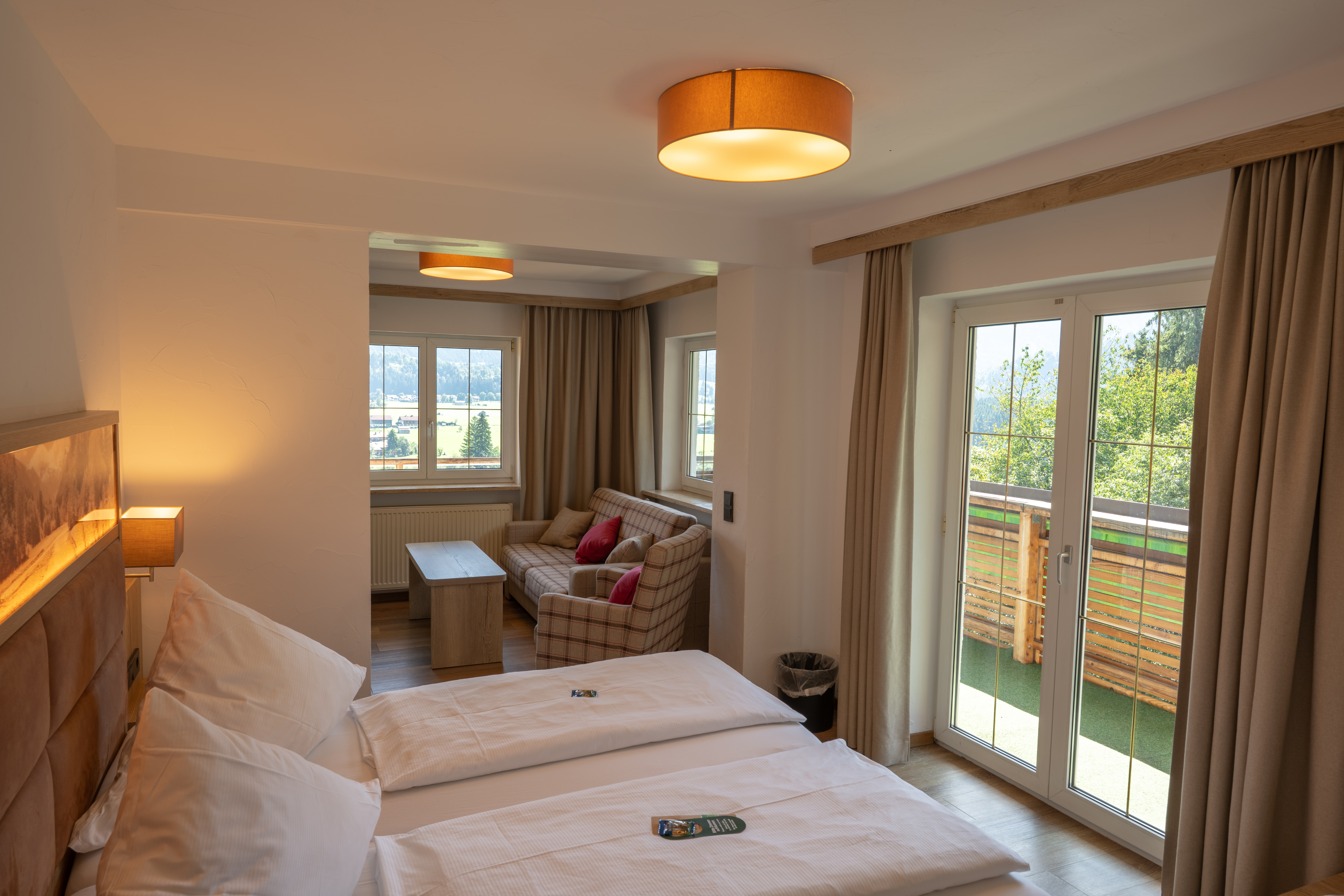 Wellnesshotel: Hotelzimmer mit Ausblick - Naturhotel Waldesruhe