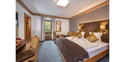Wellnessurlaub - Babysitterservice - www.huettenwirt.com - Naturhotel Huettenwirt