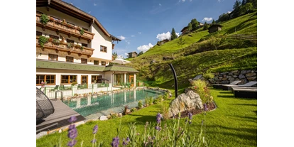 Wellnessurlaub - Babysitterservice - www.huettenwirt.com - Naturhotel Huettenwirt