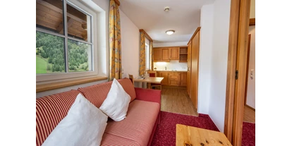 Wellnessurlaub - Babysitterservice - www.huettenwirt.com - Naturhotel Huettenwirt