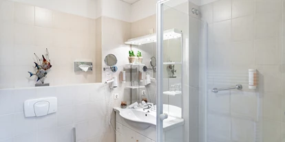 Wellnessurlaub - Finnische Sauna - Fladungen - Badezimmer - Hotel Badehof