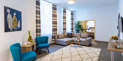 Wellnessurlaub - Finnische Sauna - Fladungen - Wohnbereich Parksuite - Hotel Badehof