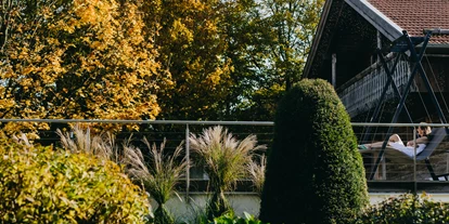 Wellnessurlaub - Day SPA - Knotzberg (Neukirchen am Walde, Natternbach) - Hotelgarten im Herbst - Hotel Drei Quellen Therme
