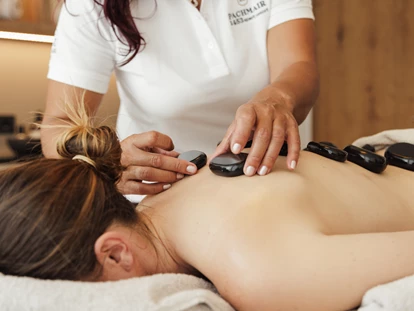Wellnessurlaub - Fahrradverleih - Innsbruck - Hot Stone Massage - PACHMAIR 1453 apart resort