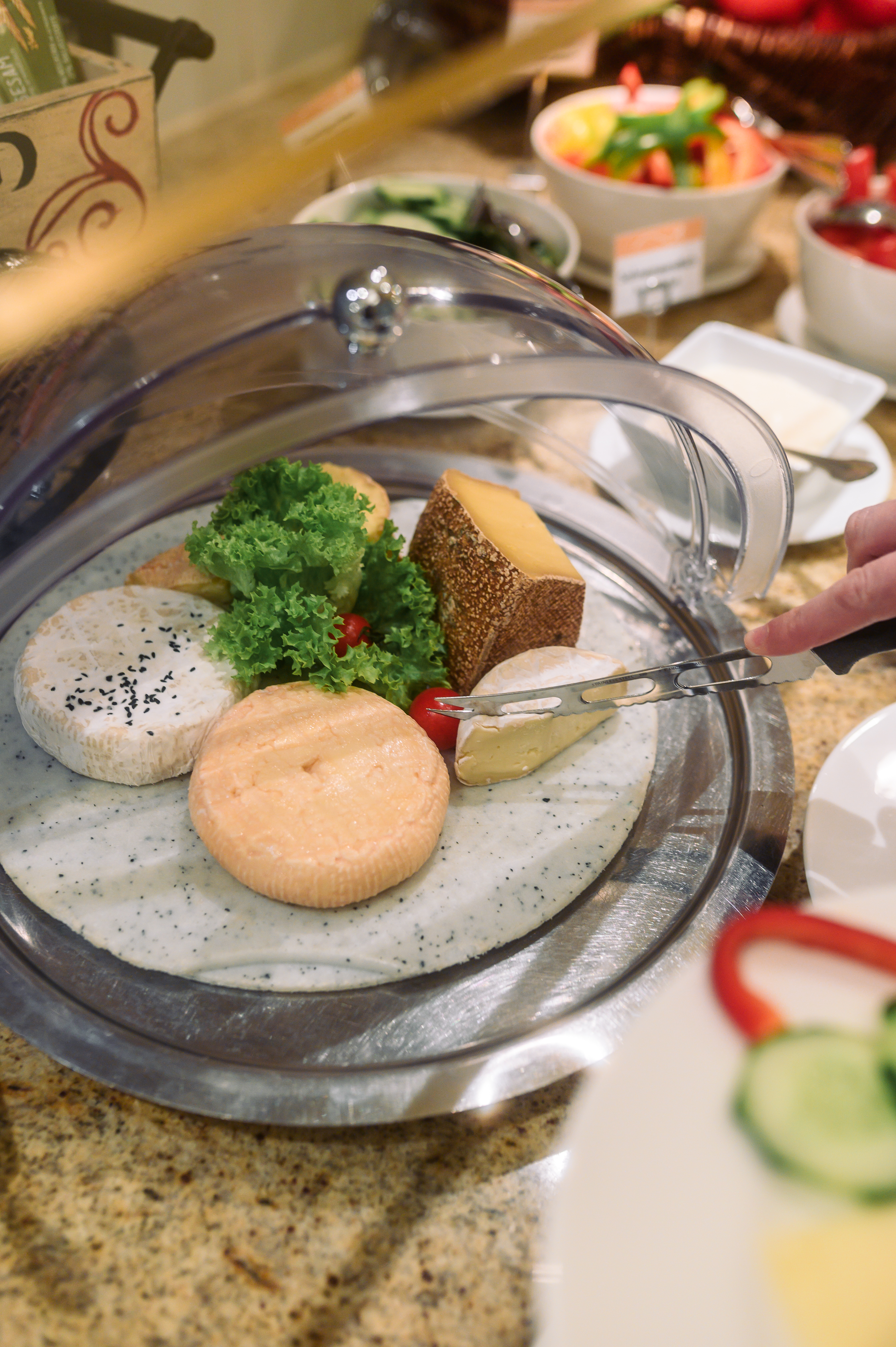 Wellnesshotel: Frühstücksbuffet Käseauswahl - Ringhotel Birke Kiel – 4-Sterne-Superior Wellnesshotel mit Birke Spa, Schwimmbad & Sauna