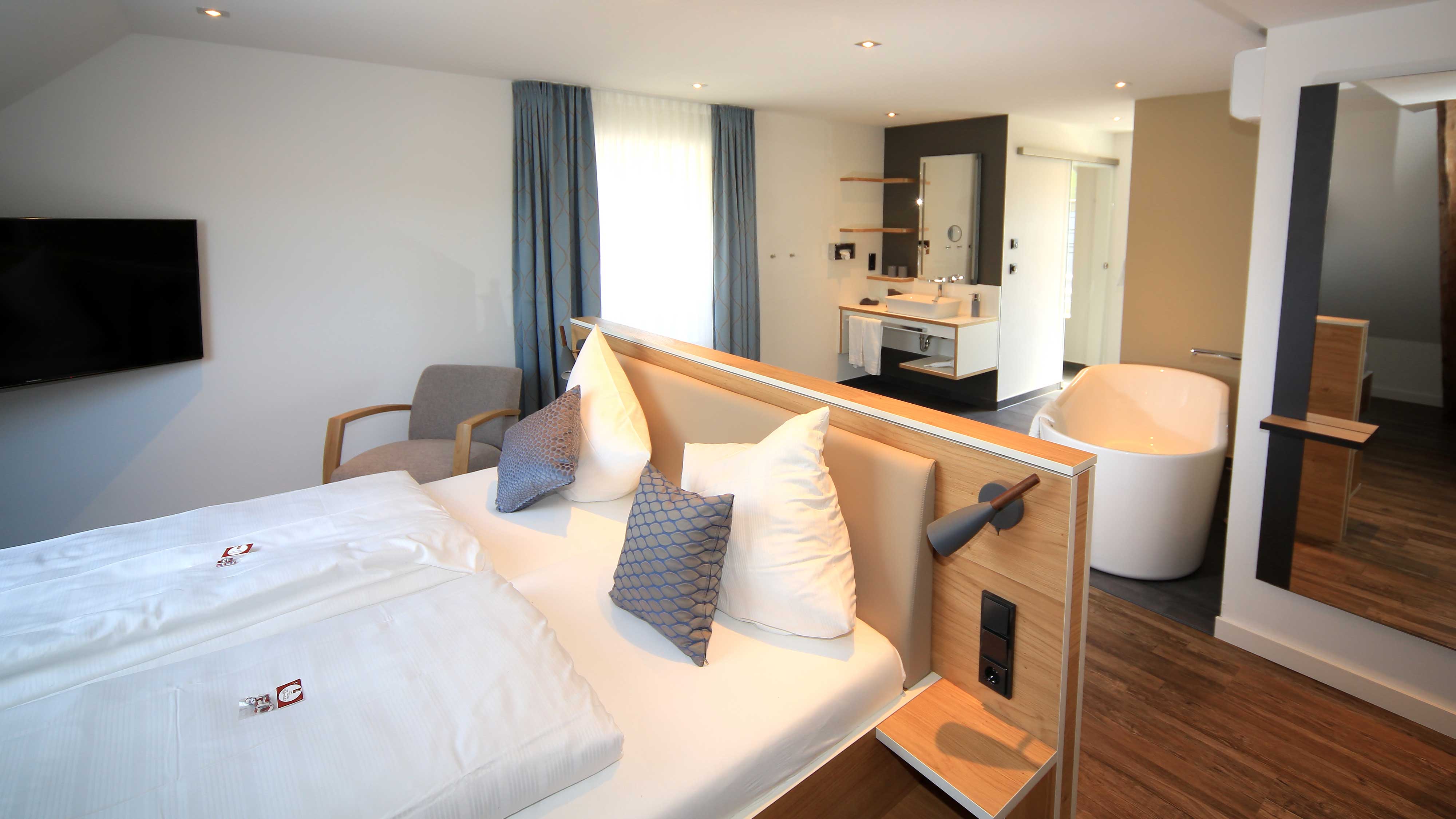 Hotel Halfenstube & Villa Spa 1894 Zimmerkategorien Juniorsuite mit Wannanbad