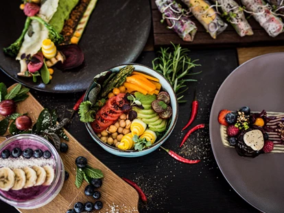 Wellnessurlaub - Fontanella - Food Porn auf einem Blick - Wellnesshotel Walserhof