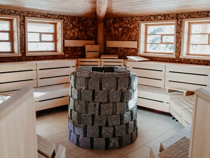 Wellnessurlaub - Fontanella - Große Bio Sauna - Wellnesshotel Walserhof
