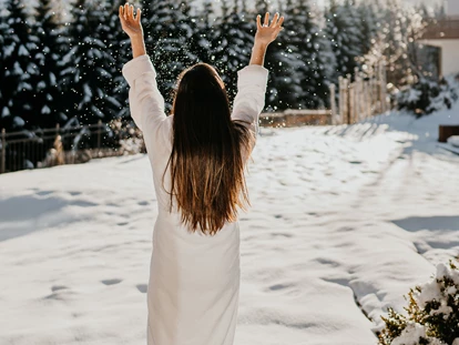 Wellnessurlaub - Fontanella - Der Garten im Winter - Wellnesshotel Walserhof