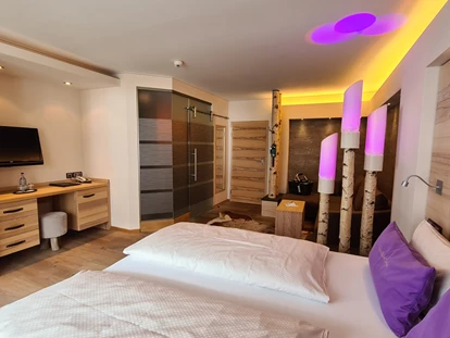 Wellnessurlaub - Fontanella - Doppelzimmer Superior Alpinchic - Wellnesshotel Walserhof