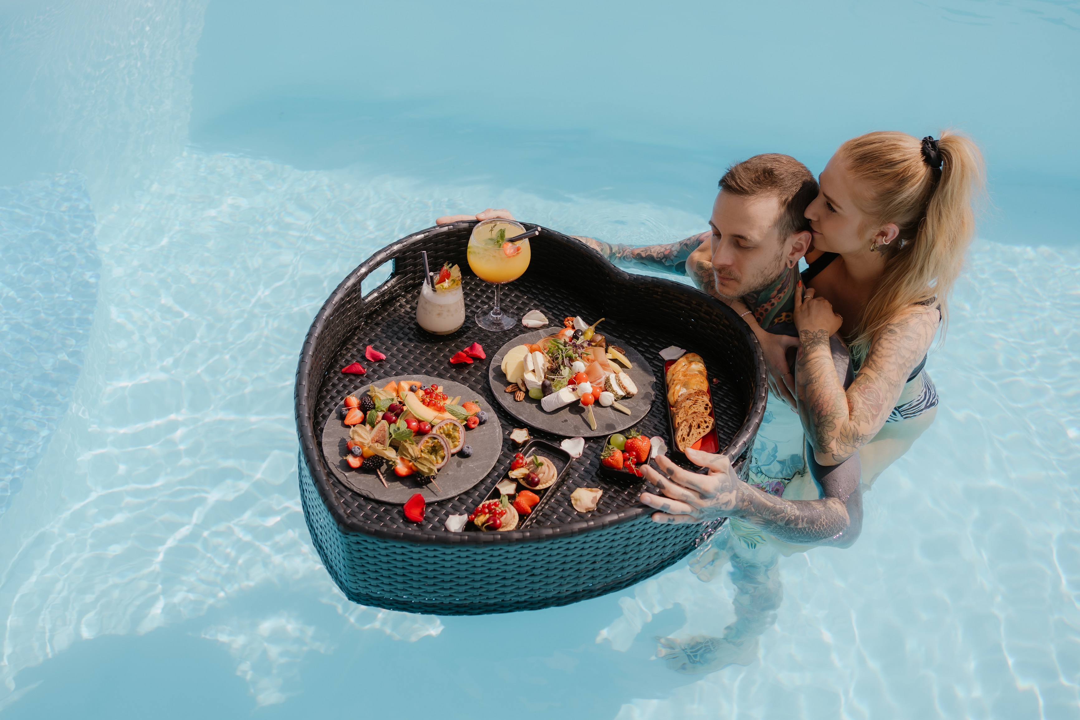 Wellnesshotel: Pool-Picknick - zubuchbare Leistung  - Maiers Kuschelhotel Loipersdorf 