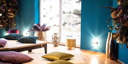 Wellnessurlaub - Restaurant - Stegersbach - to relax and to reload
Tauche ein in unser kleines tropisches Paradies im Herzen des Hotels. Unser Spa-Bereich bietet eine finnische Sauna, Dampfbad ein Soleum mit Himalaya Salzbeduftung. Ruhezonen und Relax-Bereiche, die darauf warten, von dir entdeckt zu werden. - Maiers Kuschelhotel Loipersdorf Deluxe