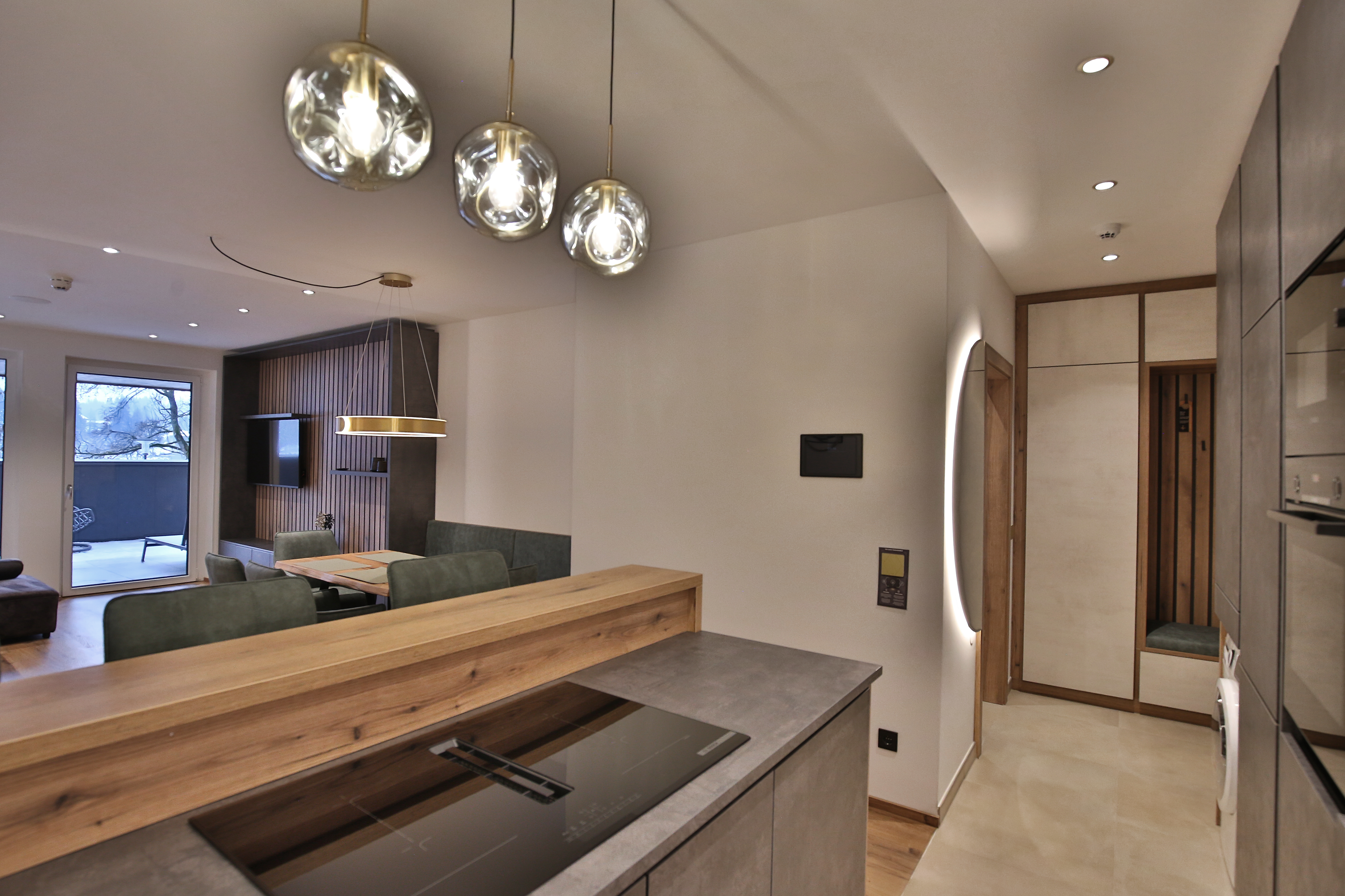 Wellnesshotel: Küche und Kochinsel Deluxe Apartment - Das Goldjuwel – Apart Deluxe