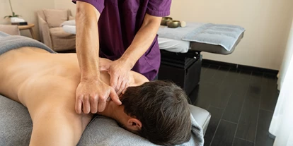 Wellnessurlaub - Babysitterservice - SCHLOSS Spa Massage - SCHLOSS Hotel Fleesensee