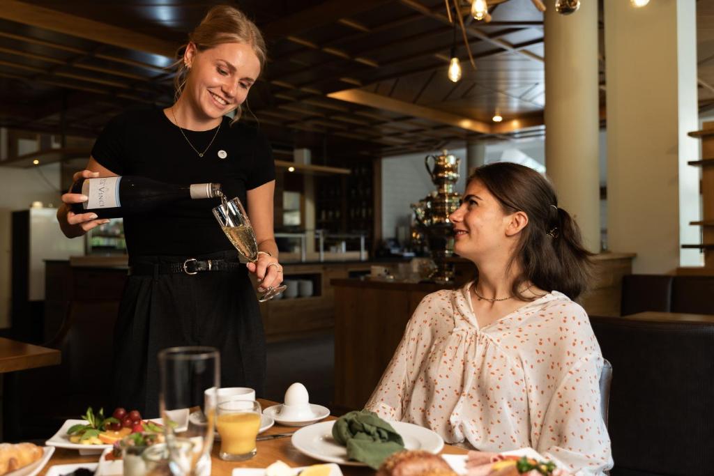 Wellnesshotel: Hotel im Krummbachtal GmbH & Co. KG - Kulinarik | Restaurant