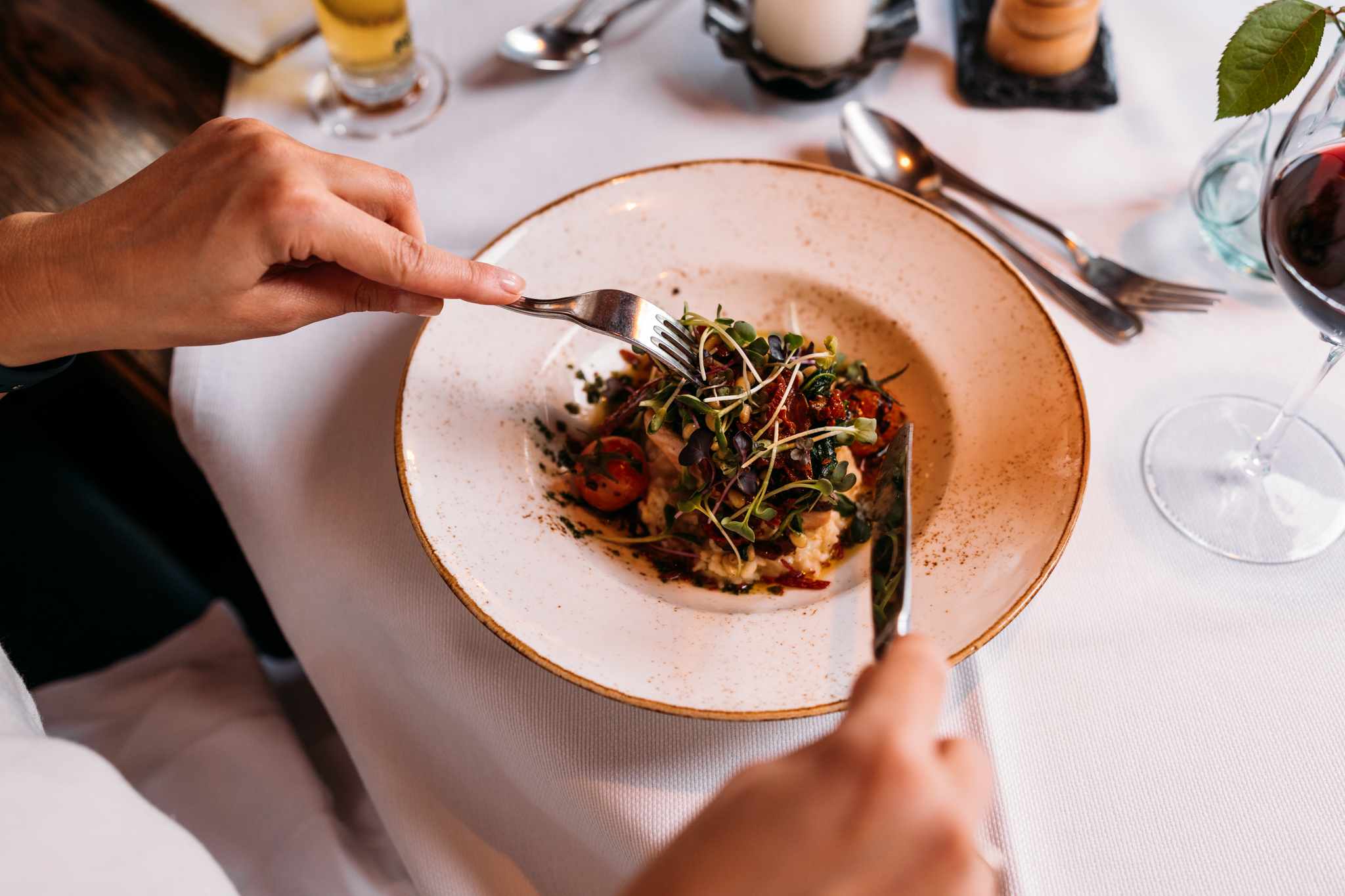 Wellnesshotel: Kulinarik im Trattlerhof  - Hotel GUT Trattlerhof & Chalets****S - Kulinarik | Restaurant