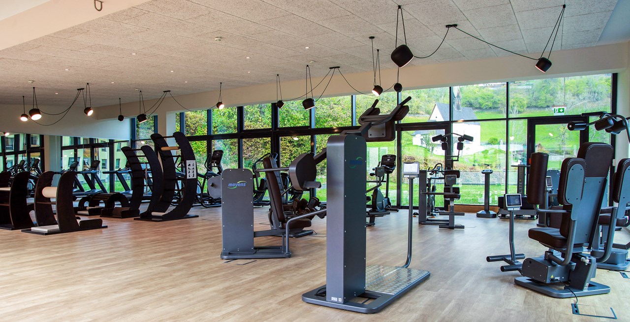 DAS RONACHER Therme & Spa Resort ***** Fitnessangebote im Detail Physio-Gym Fitnessstudio