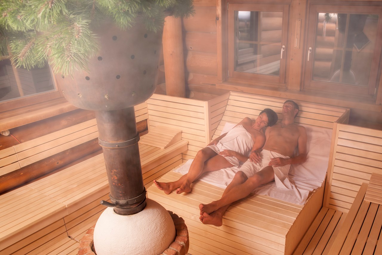 DAS RONACHER Therme & Spa Resort ***** Saunen und Bäder im Detail Tannenschwitzstube