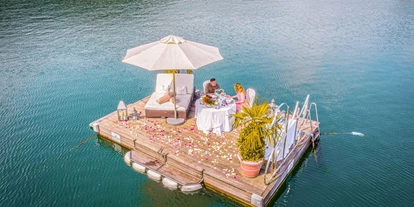 Wellnessurlaub - Pilates - KOLLERs Hotel - Dinner for 2 im See
Romantisches Abendessen für Zwei mitten im See.  - KOLLERs Hotel