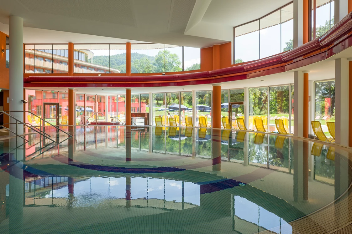 Wellnesshotel: Indoor Pool - Vivea 4* Hotel Bad Goisern