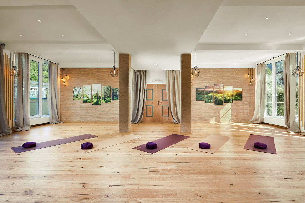 Das Alpenhaus Gasteinertal Fitnessangebote im Detail Yoga