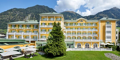 Wellnessurlaub - Day SPA - Altenmarkt im Pongau - Moderne alpine Eleganz und Lifestyle – neu definiert. Durch die ruhige und zentrale Lage von Bad Hofgastein bietet Ihnen das 4-Sterne Sport-, SPA- und Gesundheitshotel regionale Authentizität zeitgemäß interpretiert. - Das Alpenhaus Gasteinertal